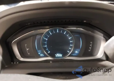 2015 Volvo Xc60 T6 Platinum из США, поврежденный, VIN YV4902RV5F2693529